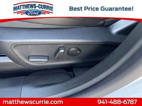 New 2026 Ford Escape SE image 10