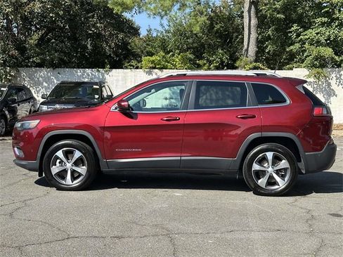 Used 2021 Jeep Cherokee Limited w/ Mopar Interior Package image 2