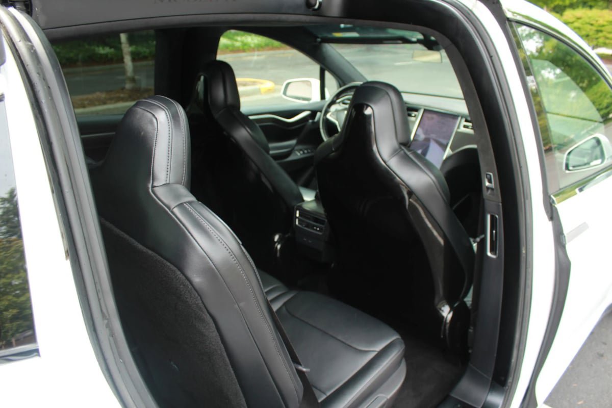 Used 2017 Tesla Model X 90D AWD/4WD image 33