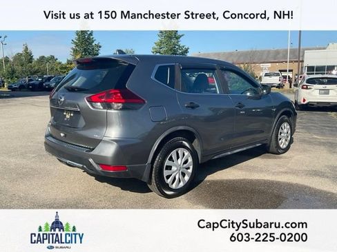 Used 2018 Nissan Rogue S AWD/4WD image 7