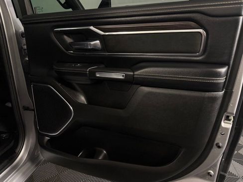 Used 2025 RAM 1500 Laramie AWD/4WD image 31