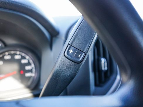 Used 2025 Chevrolet Silverado 2500 Custom image 22