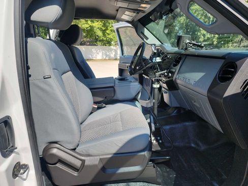 Used 2016 Ford F250 XL w/ Power Equipment Group image 38