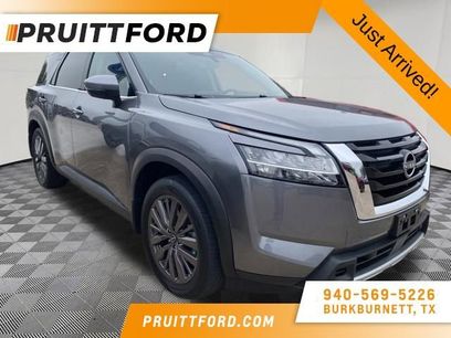 Used 2024 Nissan Pathfinder SL w/ SL Premium Package