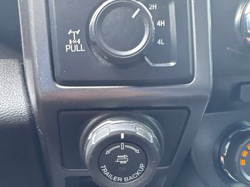 Used 2018 Ford F150 XLT w/ Equipment Group 302A Luxury AWD/4WD image 31