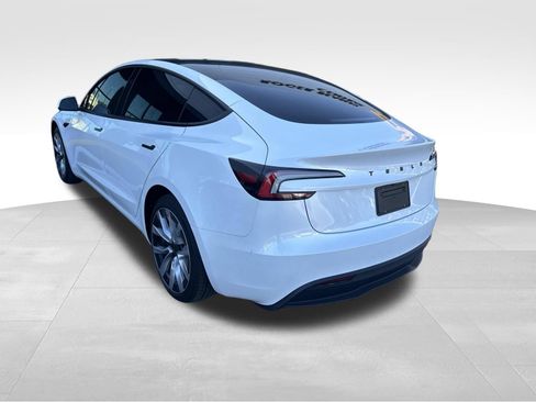 Used 2025 Tesla Model 3 RWD image 7