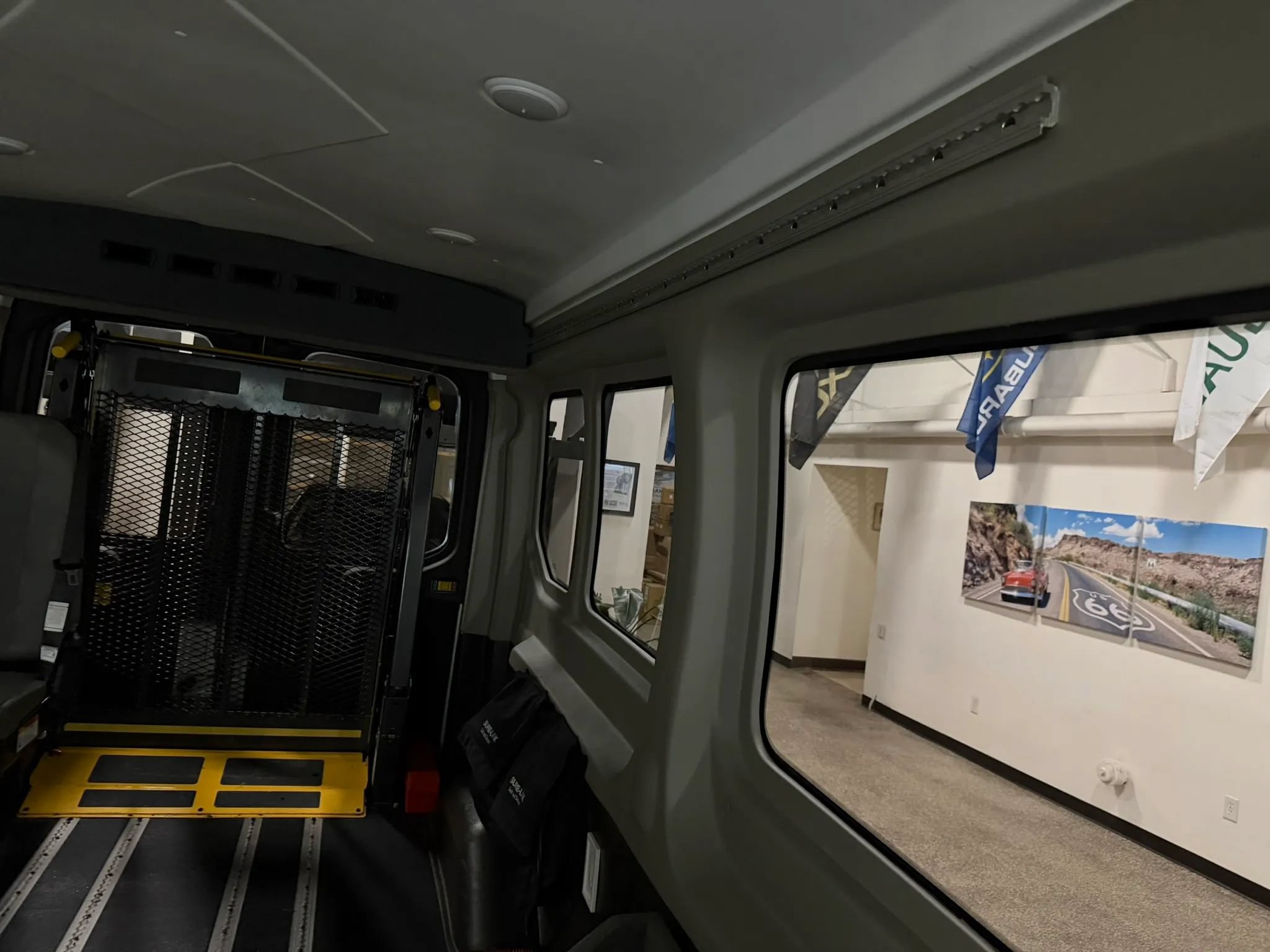 Used 2019 Ford Transit 250 148 Medium Roof RWD image 37