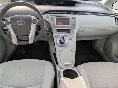 Used 2015 Toyota Prius Two image 16