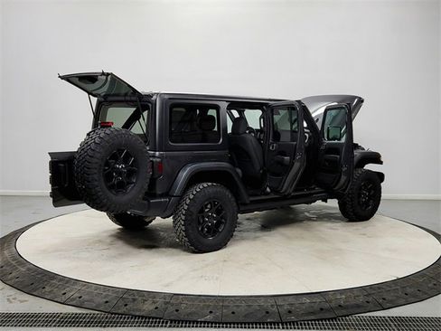 Used 2024 Jeep Wrangler Willys image 15