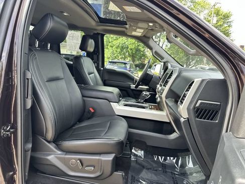 Used 2018 Ford F150 Lariat w/ Equipment Group 502A Luxury AWD/4WD image 30