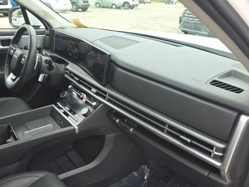 Used 2026 Hyundai Santa Fe SEL AWD/4WD image 30