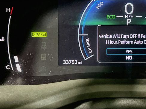 Used 2025 Toyota Camry LE FWD image 11