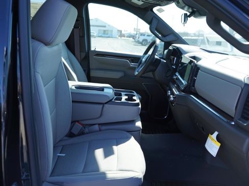 New 2026 GMC Sierra 1500 SLE AWD/4WD image 23