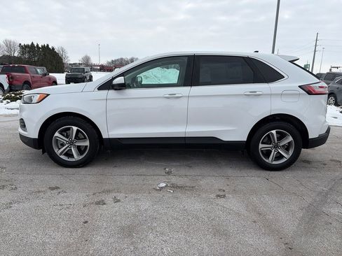 Used 2024 Ford Edge SEL w/ Convenience Package image 4