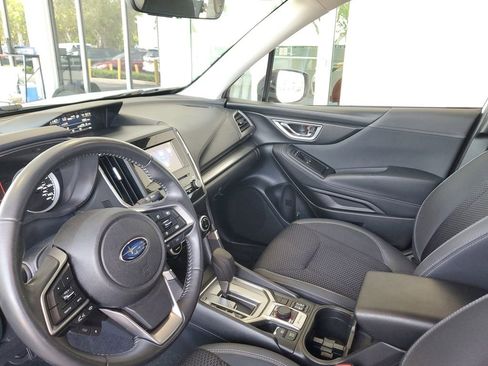 Used 2020 Subaru Forester Premium AWD/4WD image 22