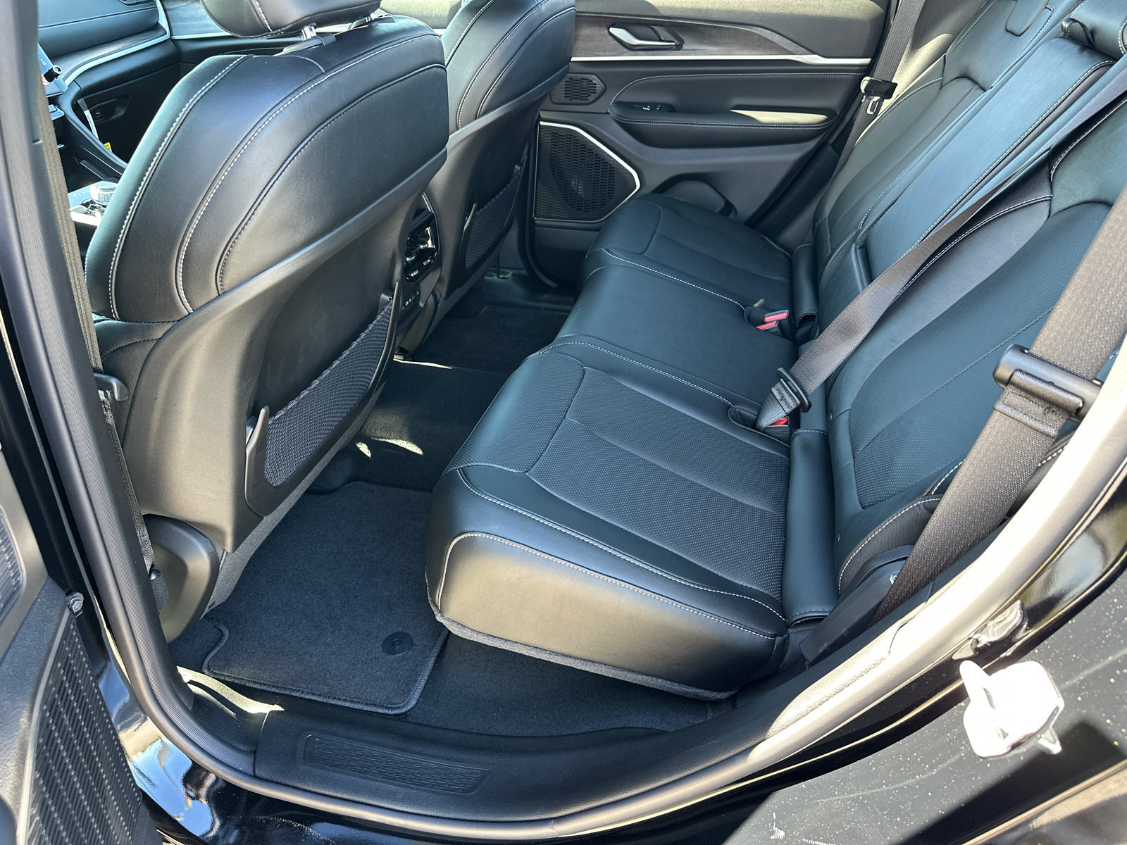 New 2026 Jeep Grand Cherokee Limited AWD/4WD image 22