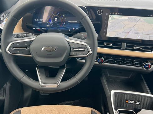 New 2026 Chevrolet Equinox ACTIV w/ Safety and Technology Package AWD/4WD image 11