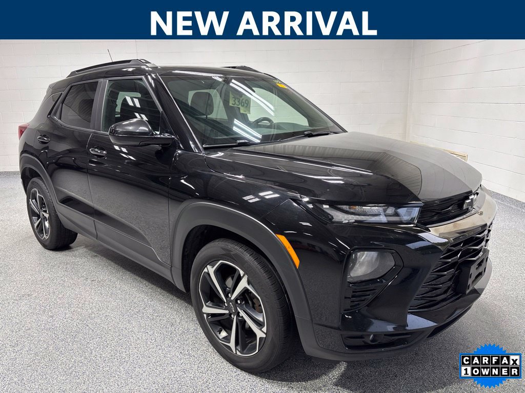 Used 2022 Chevrolet TrailBlazer RS FWD image 1