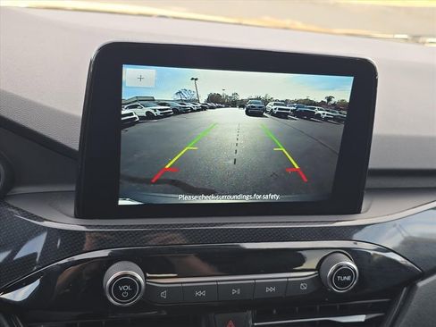 Used 2025 Ford Escape ST-Line image 19