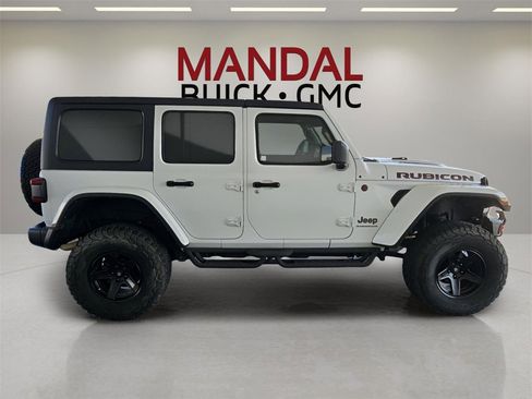Used 2024 Jeep Wrangler Unlimited Rubicon w/ Technology Group image 5