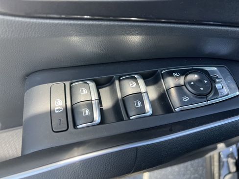 Used 2025 Kia Sorento S w/ Panoramic Sunroof Package AWD/4WD image 15