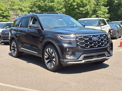New 2026 Ford Explorer Platinum w/ LUX Leather Package AWD/4WD image 4