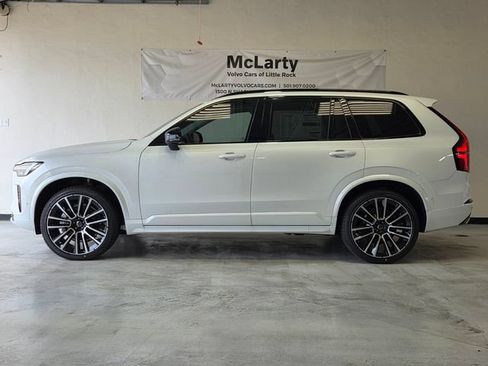 New 2026 Volvo XC90 B6 Ultra w/ Lounge Package AWD/4WD image 2