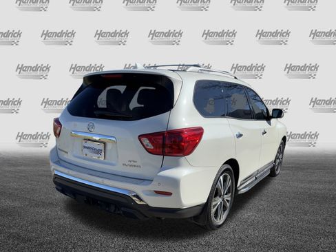 Used 2019 Nissan Pathfinder Platinum image 10