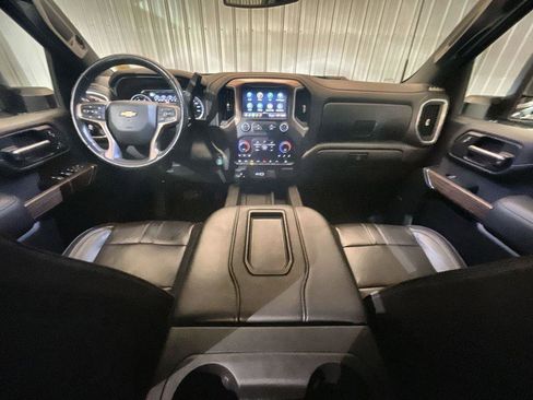 Used 2022 Chevrolet Silverado 2500 High Country w/ Safety Package II image 19