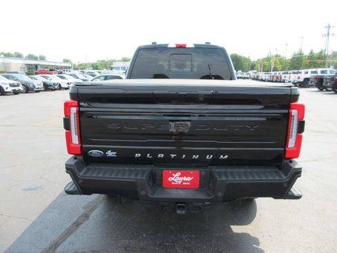 Used 2026 Ford F250 Platinum AWD/4WD image 7