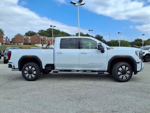 New 2026 GMC Sierra 2500 Denali w/ Denali Reserve Package image 30
