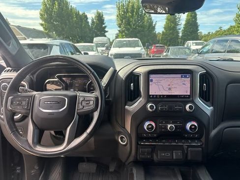 Used 2020 GMC Sierra 1500 Denali w/ Denali Ultimate Package AWD/4WD image 11
