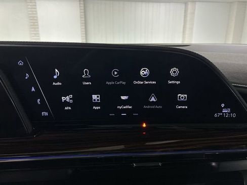 Certified 2023 Cadillac Escalade Premium Luxury AWD/4WD image 13