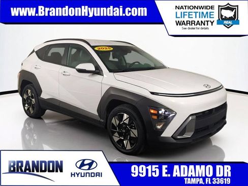 Used 2025 Hyundai Kona SEL FWD image 1