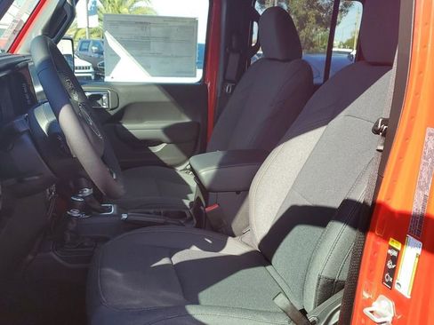 New 2026 Jeep Gladiator Sport image 17