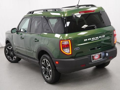 Used 2023 Ford Bronco Sport Outer Banks w/ Tech Package AWD/4WD image 12