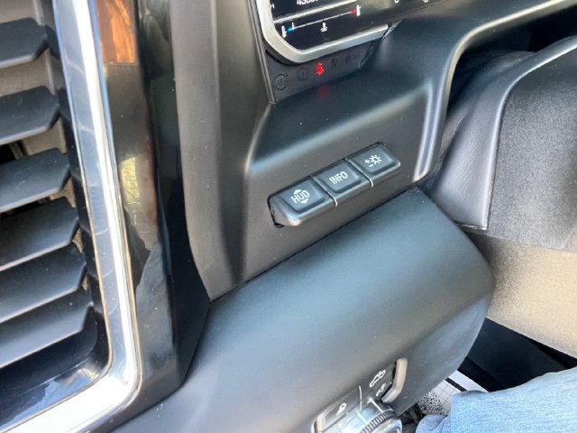 Used 2024 GMC Sierra 2500 Denali w/ Denali Reserve Package AWD/4WD image 13