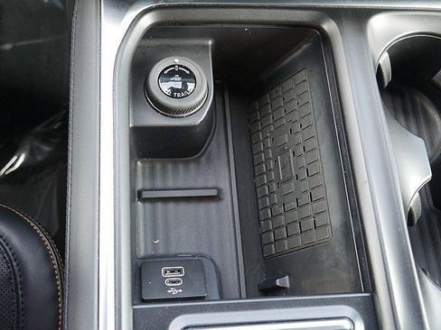 Used 2025 Ford Expedition Tremor image 50