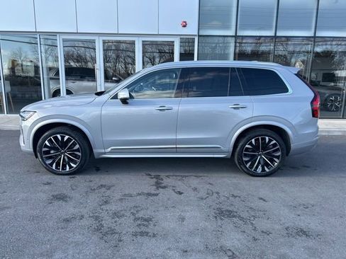 Certified 2025 Volvo XC90 B6 Plus image 2