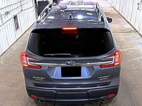 Used 2024 Subaru Ascent Limited w/ Technology Package AWD/4WD image 11