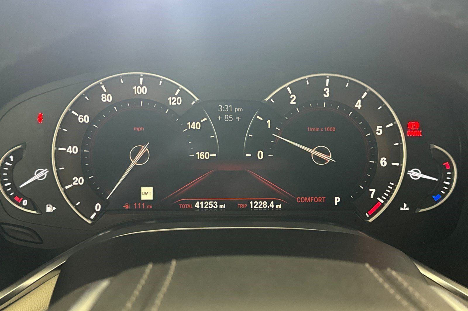 Used 2019 BMW 750i w/ Executive Package RWD image 24