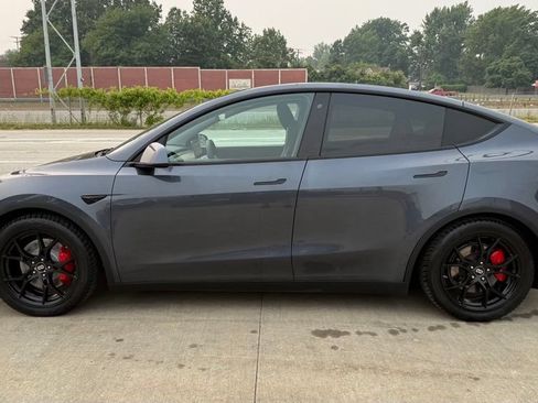 Used 2020 Tesla Model Y Performance AWD/4WD image 11