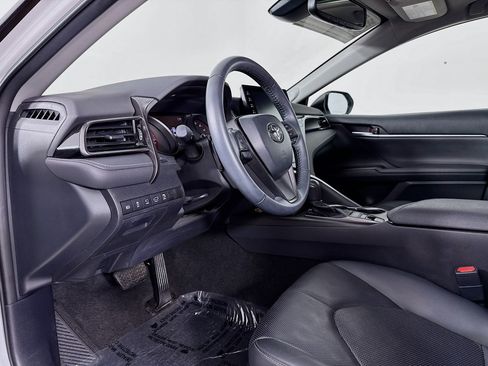 Certified 2021 Toyota Camry XSE w/ Navigation Package FWD image 9