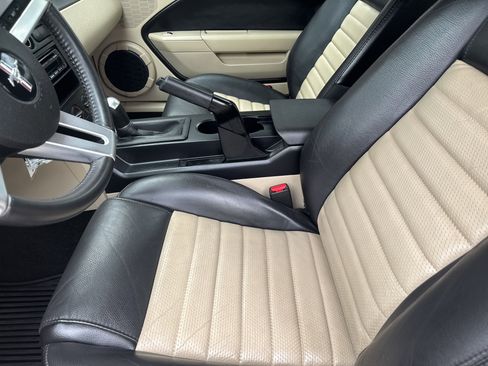 Used 2007 Ford Mustang GT Premium image 24