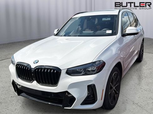Used 2024 BMW X3 sDrive30i w/ Premium Package w/ZPA RWD image 2