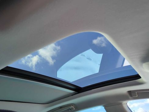 Used 2019 Maserati Levante S GranLusso image 23