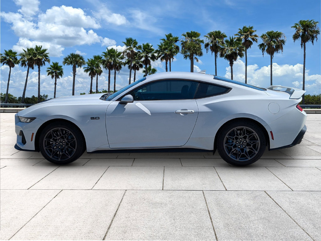 Used 2024 Ford Mustang GT w/ GT Performance Package RWD image 5