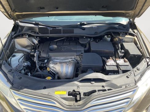 Used 2012 Toyota Venza LE image 22
