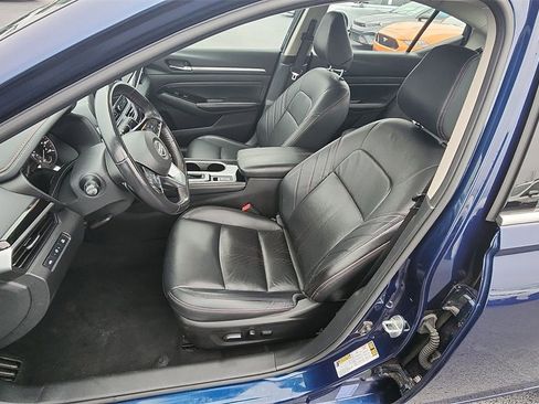 Used 2023 Nissan Altima 2.5 SR w/ SR Premium Package image 15