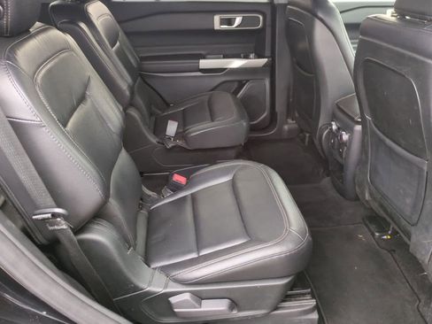Used 2020 Ford Explorer XLT w/ Equipment Group 202A image 20
